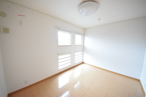 アイフラットの物件内観写真